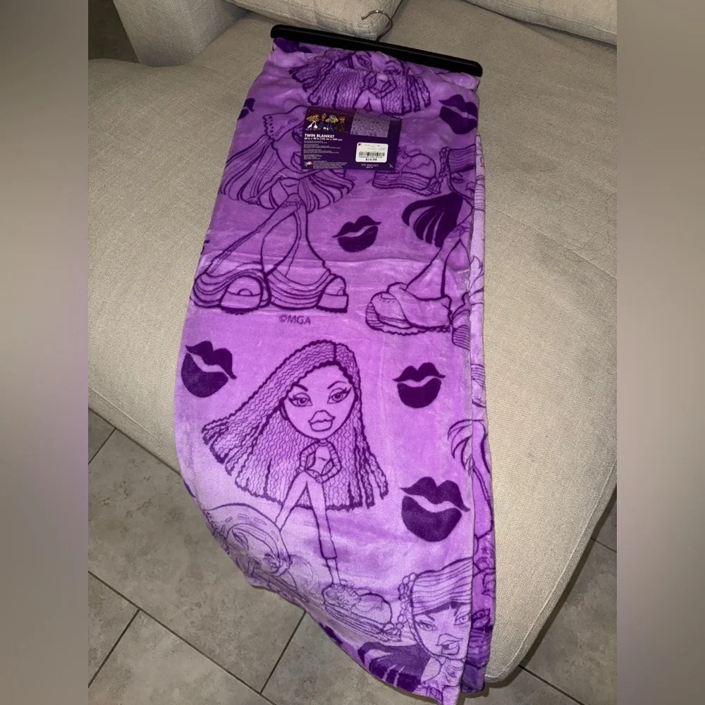 Bratz blanket - Picture 2 of 3